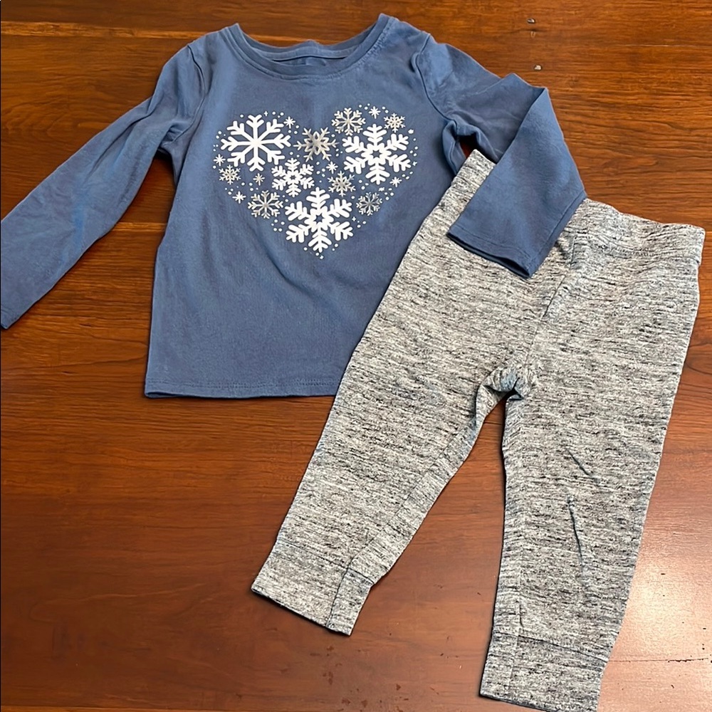 Blue Snowflake and Gray Sweatpants Set